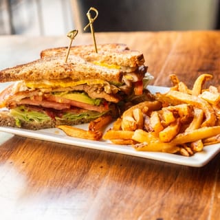 GRILLED CHICKEN CLUB
